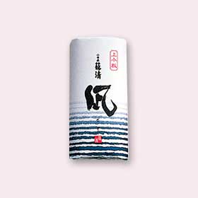 上小板 凪 白